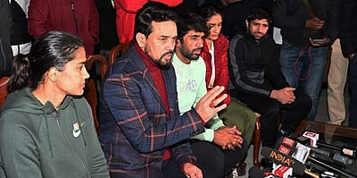 பேச்சுவார்த்தையில் உடன்பாடு: போராட்டத்தை விலக்கிக் கொண்ட மல்யுத்த வீரர்கள்!