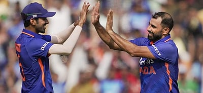 2-வது ஒருநாள்: 108 ரன்களுக்குச் சுருண்ட நியூசிலாந்து!