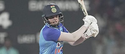 மகளிர் யு-19 டி20 உலகக் கோப்பை: அரையிறுதியில் இந்திய அணியுடன் மோதும் அணி எது?