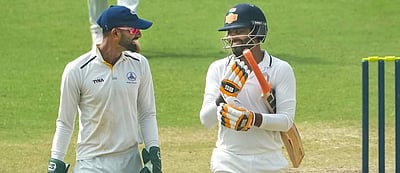 ஏழு விக்கெட்டுகள் எடுத்த ஜடேஜா: 133 ரன்களுக்குச் சுருண்ட தமிழ்நாடு அணி!