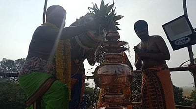 மாகாளிகுடி கோயில் திருக்குட நன்னீராட்டு பெருவிழா கோலாகலம்!