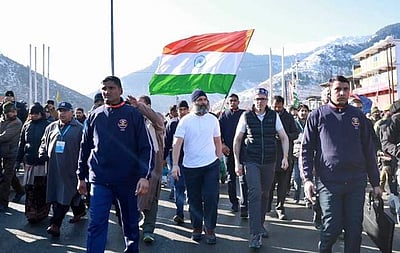 பாதுகாப்பு மீறல்: ராகுலின் நடைப்பயணம் தற்காலிகமாக நிறுத்தம்!