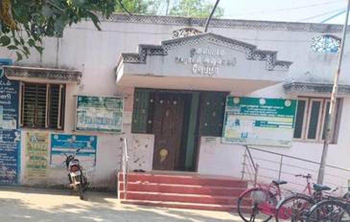 பெரம்பலூரில் செயல்படாத இ- சேவை மையங்கள்: பொதுமக்கள் அவதி