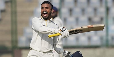 ரஞ்சி கோப்பை: மும்பைக்கு எதிராக 144 ரன்களுக்கு ஆட்டமிழந்த தமிழ்நாடு