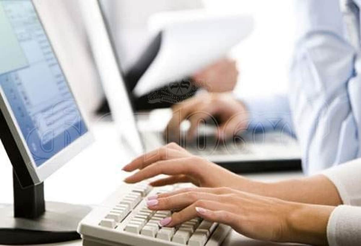 உயர்நீதிமன்றத்தில் குரூப்-பி வேலை: விண்ணப்பிக்க தகுதியானவர்கள் யார்?