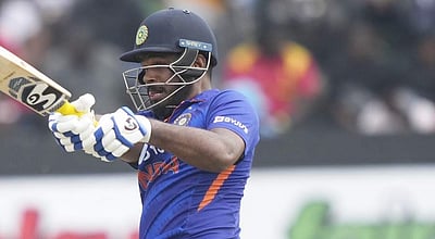 டி20 தொடர்: சஞ்சு சாம்சன் விலகல், புதிய வீரர் தேர்வு!