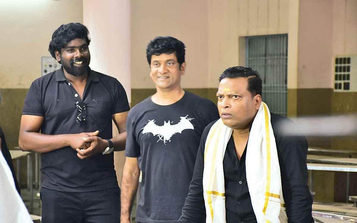 நட்பின் வழியே கதை