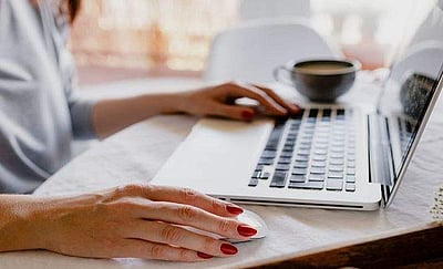 மாதவிடாய் நாள்களில் பெண்களுக்கு வீட்டிலிருந்தே வேலை:  ராஜஸ்தான் அரசுக்கு பரிந்துரை!