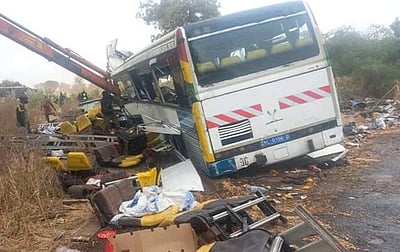 செனகல் நாட்டில் 2 பேருந்துகள் நேருக்கு நேர் மோதல்: பயணிகள் 40 பேர் பலி