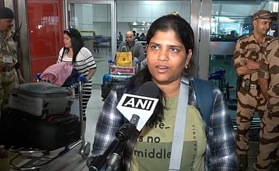 இஸ்ரேல்: 212 இந்தியர்களுடன் முதல் மீட்பு விமானம் தில்லி வந்தது!