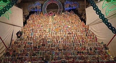 சிதம்பரம் நடராஜர் கோயிலில் பிரமாண்டமான கொலு!