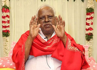 உண்மையான சனாதன தர்மத்தை உலகிற்கு உணர்த்தி, வாழ்ந்துகாட்டியவர் பங்காரு அடிகளாா்: விஜயகாந்த் இரங்கல்