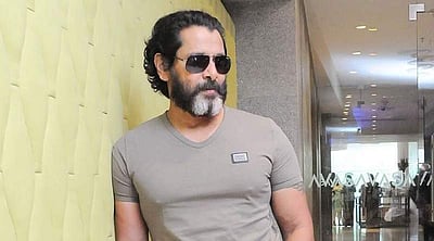 டப்பிங் நிறுவனம் தொடங்கிய விக்ரம் பட வில்லன்!