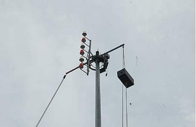 கடலூா், எண்ணூரில் 1-ஆம் எண் புயல் எச்சரிக்கைக் கூண்டு ஏற்றம்