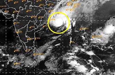 தீவிர புயலாக மாறிய ஹமூன்: 9 துறைமுகங்களில் புயல் எச்சரிக்கை கூண்டு ஏற்றம்!
