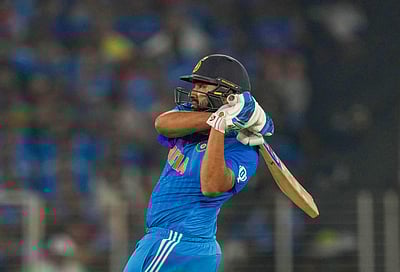 இங்கிலாந்துக்கு எதிரான ஆட்டம்: இந்தியா பேட்டிங் 