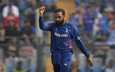 அடில் ரஷித்: சர்வதேச போட்டிகளில் புதிய சாதனை! 