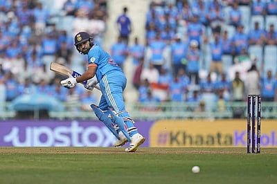 5-வது முறையாக ஓராண்டில் 1000 ரன்களைக் கடந்த ரோஹித் சர்மா!