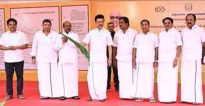 மதுரையில் 2 மேம்பாலப் பணிகளை தொடங்கிவைத்தார் முதல்வர்