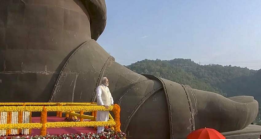 தேசத்தை வடிவமைத்தவர் சர்தார் படேல்: பிரதமர் மோடி புகழாரம்