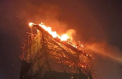 மயிலாப்பூர் சாய்பாபா கோயில் கோபுரத்தில் ராக்கெட் பட்டாசு விழுந்து தீ