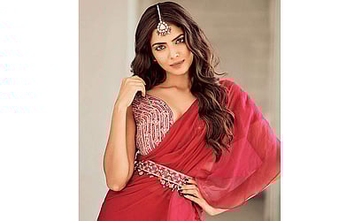 பழங்குடி பெண்ணாக மாளவிகா