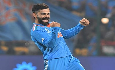 உலகக் கோப்பையில் முதல்முறையாக விக்கெட் வீழ்த்தினார் விராட் கோலி!