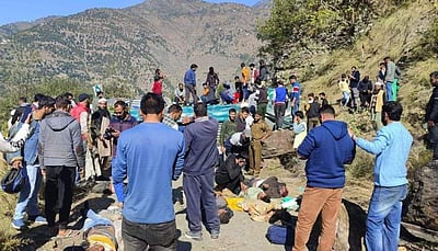 ஜம்மு-காஷ்மீர் பேருந்து விபத்து: உயிரிழந்தவர்களின் குடும்பத்தினருக்கு தலா ரூ. 2 லட்சம் இழப்பீடு