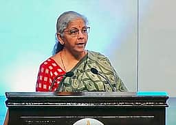 மத்திய நிதியமைச்சா் நிா்மலா சீதாராமன் இன்று புதுச்சேரி  வருகை