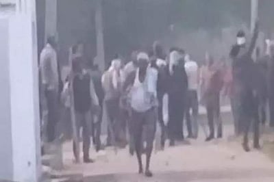 மத்தியபிரதேசம் தேர்தல்: திமானி தொகுதியில் 2 வாக்குச் சாவடிகள் மீது கல் வீச்சு, ஒருவர் காயம்