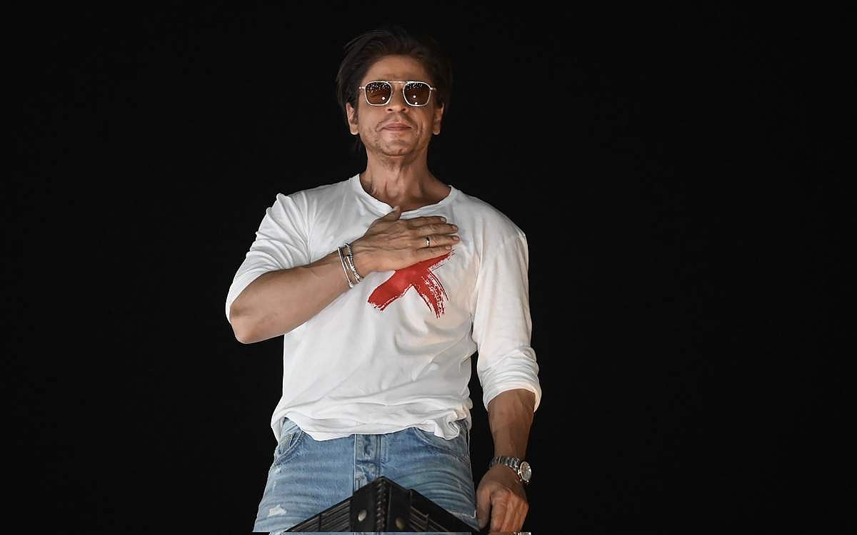 பாலிவுட் நடிகர் ஷாருக்கான் பிறந்தநாள் - புகைப்படங்கள்