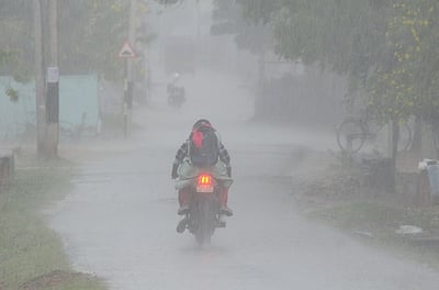 கேரளத்தின் 3 மாவட்டங்களுக்கு ஆரஞ்சு எச்சரிக்கை!