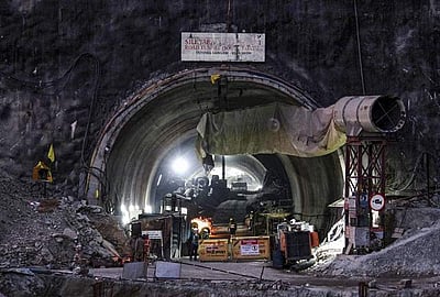 உத்தரகண்ட் விபத்து: சுரங்கத்தில் கிடைமட்டமாகத் துளையிடும் முயற்சி!