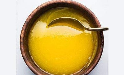 வெதுவெதுப்பான நீரில் நெய் சேர்த்து குடித்தால் இவ்வளவு நன்மைகளா?