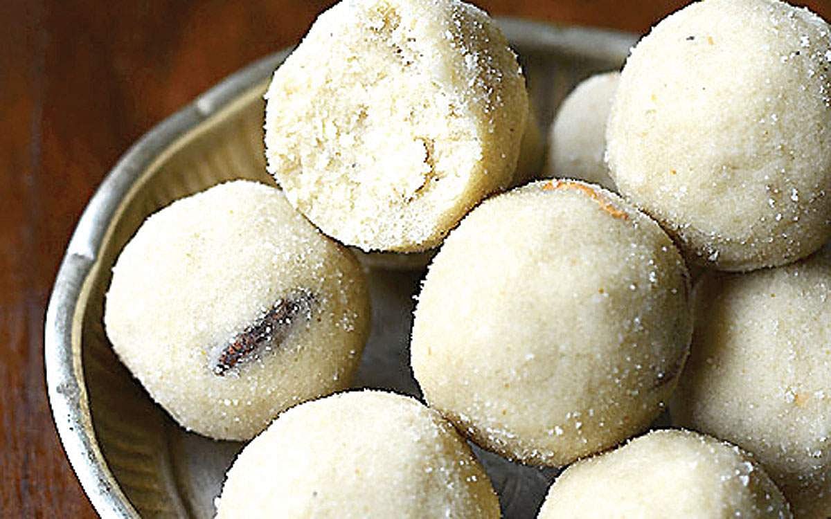 அவல் லட்டு