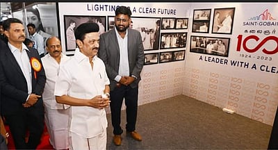 கலைவாணர் அரங்கில் புகைப்பட கண்காட்சியை பார்வையிட்ட முதல்வர் ஸ்டாலின்