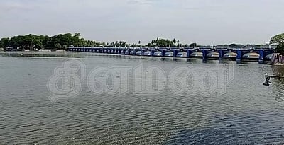 கல்லணைக் கால்வாயில்  மிதந்து வந்த பெண், குழந்தை சடலங்கள்