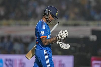 ஆட்டத்தை  வெற்றிகரமாக முடிக்கும் கலையை இவரிடம் கற்றுக் கொள்கிறேன்: திலக் வர்மா