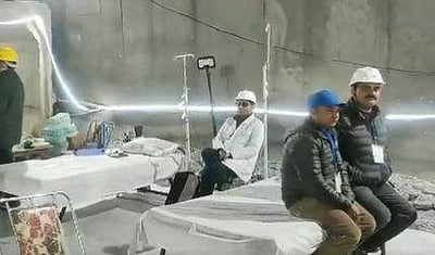 சுரங்கத்திலேயே நவீன மருத்துவ வசதிகளுடன் 8 படுக்கைகள்!