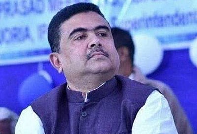 உறுப்பினர்கள் அமளி: எதிர்க்கட்சித் தலைவர் இடைநீக்கம்!