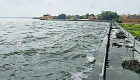 புழல் ஏரிக்கரையோர மக்களுக்கு வெள்ள அபாய எச்சரிக்கை!