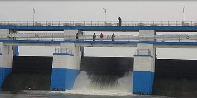 செம்பரம்பாக்கம் ஏரி உபரிநீர் திறப்பு 1500 கன அடியாக அதிகரிப்பு!