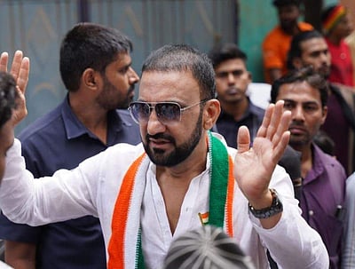 தெலங்கானா காங்கிரஸ் வேட்பாளர் மீது வழக்குப்பதிவு!