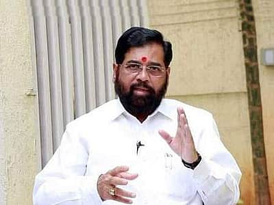 மகாராஷ்டிர முதல்வர் குறித்து ஆட்சேபனைக்குரிய கருத்து - முன்னாள் மேயர் கைது