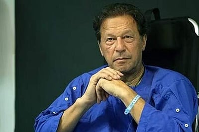 கட்சித் தலைவர் பதவிக்கு இம்ரான் கான் போட்டியிடப் போவதில்லை என அறிவிப்பு