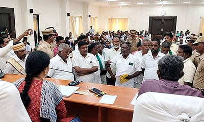 அதிகாரிகளை நம்பி ஏமாந்து விட்டோம்: ஏகனாபுரம் விவசாயிகள் குற்றச்சாட்டு!