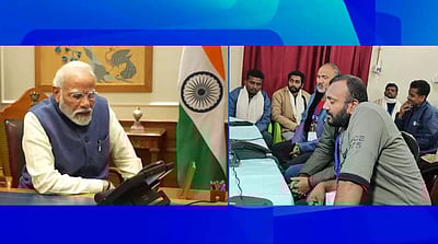 மீட்கப்பட்ட தொழிலாளர்களுடன் மோடி தொலைபேசியில் பேச்சு!