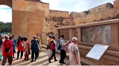 தஞ்சைப் பெரிய கோயிலில் பக்தர்களுக்கு ஆடைக் கட்டுப்பாடு!