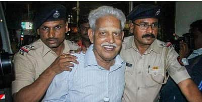 பீமா கோரேகான் வழக்கு: வரவர ராவுக்கு ஹைதராபாத் செல்ல அனுமதி