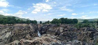 ஒகேனக்கல்லுக்கு நீர்வரத்து 3,000 கன அடியாகச் சரிவு